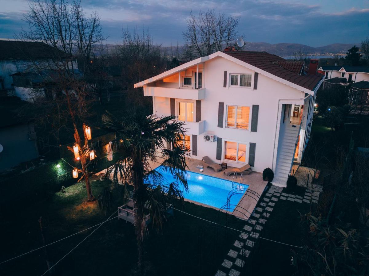 Villa Atlas Muhafazakar Havuzlu, Mustakil Genis Bahceli Sapanca Exteriér fotografie