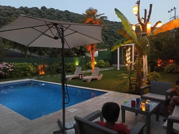 Villa Atlas Muhafazakar Havuzlu, Mustakil Genis Bahceli Sapanca Exteriér fotografie
