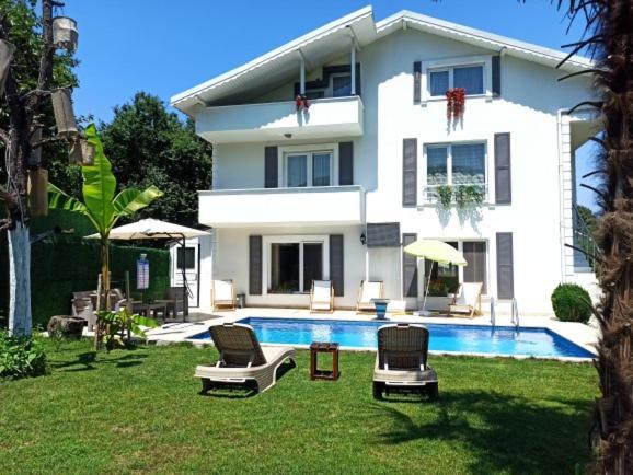 Villa Atlas Muhafazakar Havuzlu, Mustakil Genis Bahceli Sapanca Exteriér fotografie