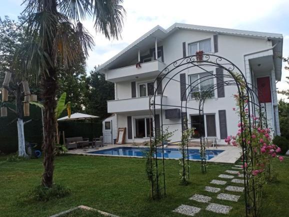 Villa Atlas Muhafazakar Havuzlu, Mustakil Genis Bahceli Sapanca Exteriér fotografie